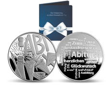 Eine glänzende Geschenkidee zur bestandenen Reifeprüfung: die neue Gedenkprägung „Abitur“ mit doppelseitiger Silberveredelung!