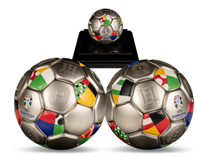 Erste 3D-Silbermünze in Fußball-Form zur Heim-EM 2024