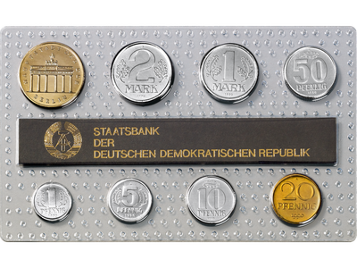 Die offiziellen Kursmünzen-Sätze der DDR