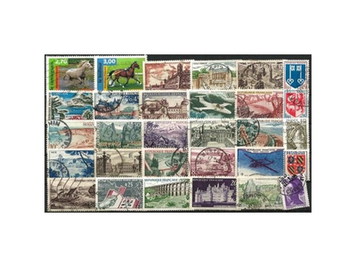 Ein herrliches-Paket: 500 Briefmarken mit Motiven aus Frankreich