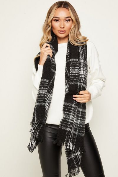 Black Knitted Check Scarf