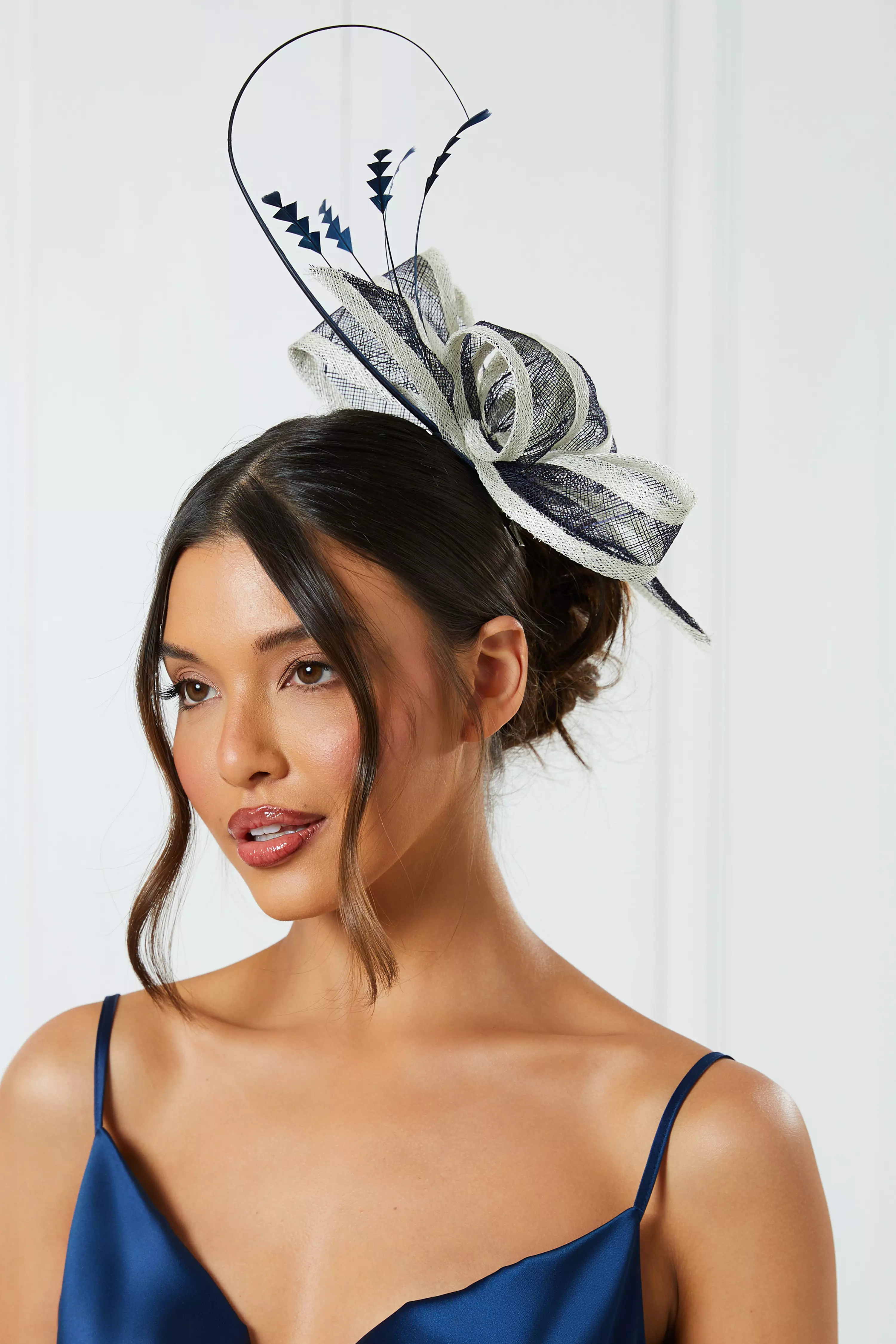 Navy Contrast Loop Clip Fascinator QUIZ Clothing