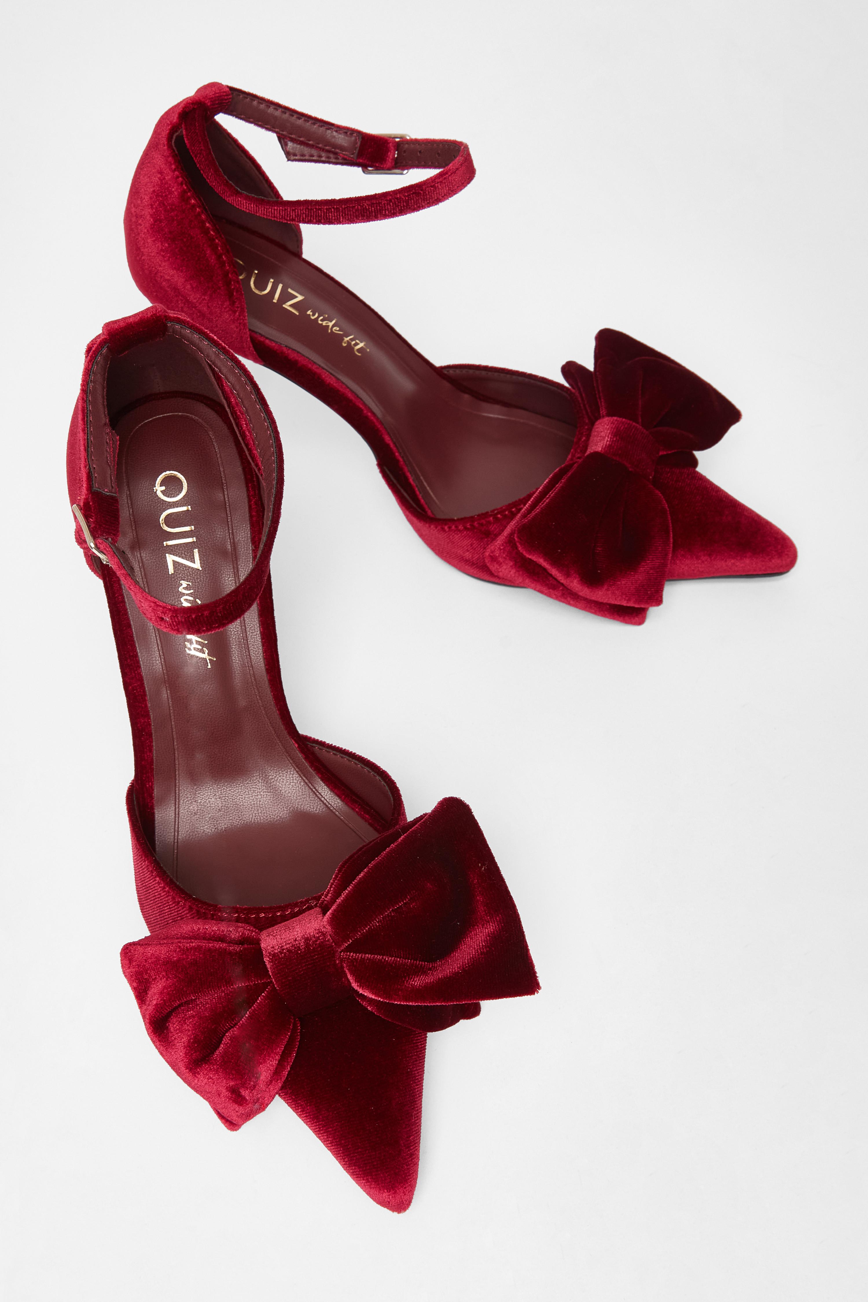 Wide Fit Burgundy Velvet Bow Court Heels QUIZ Clothing