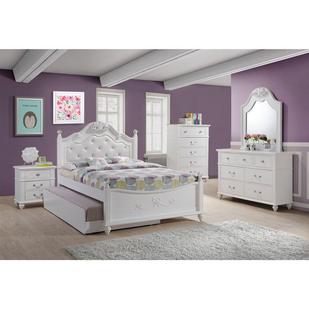 full bedroom w