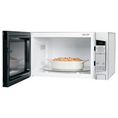 Total Chef Compact Countertop Microwave Oven, 700W, 0.7 Cubic Feet Capacity, Digital Touchscreen Controls, One-Touch Push-Button Opening, 6 Pre-Set