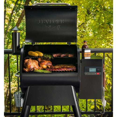 Traeger Pro 575 Pellet Grill - Black