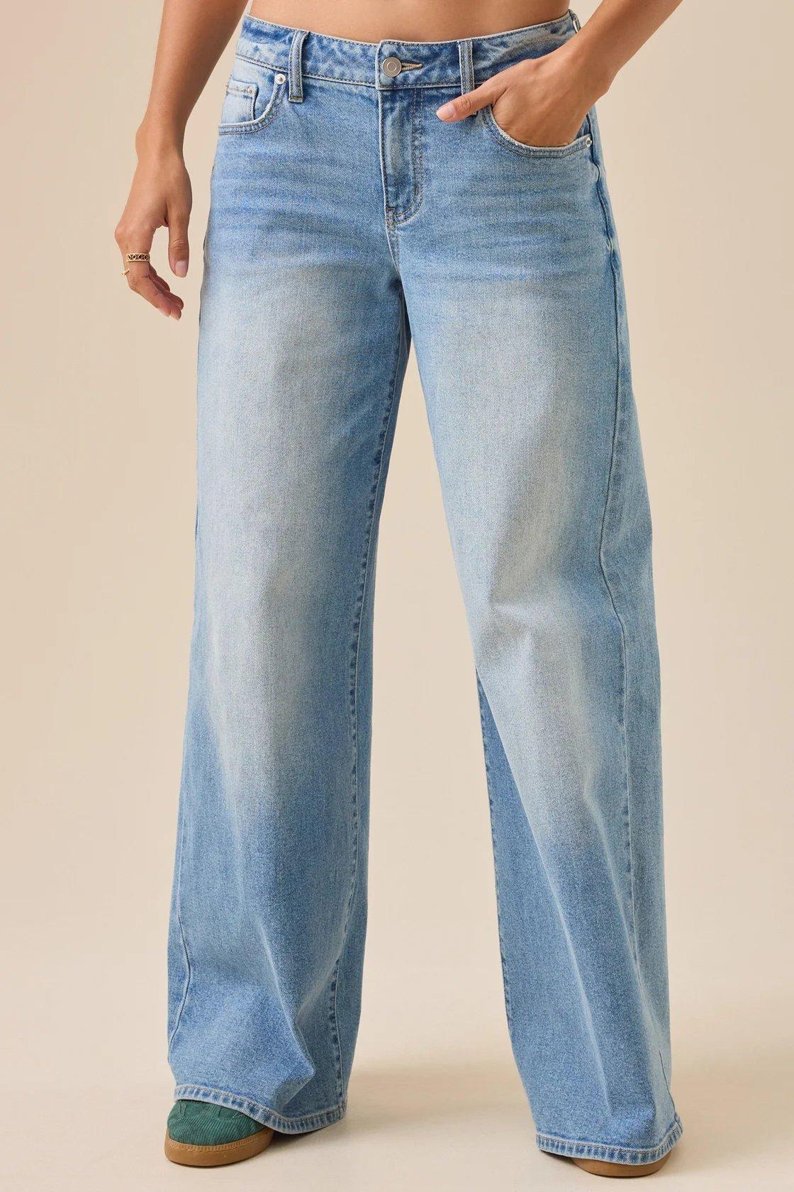 wide leg light wash jeans