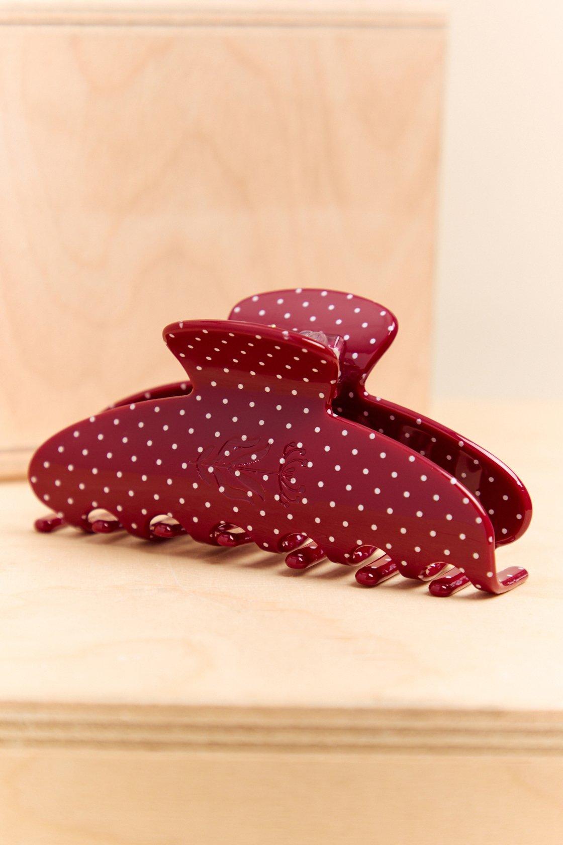 red and white polka dot claw clip