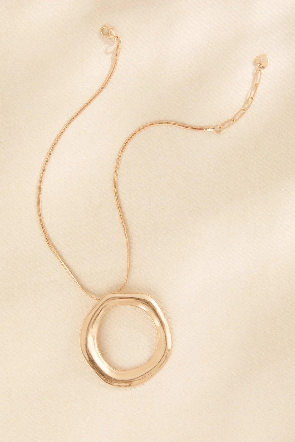 golden open circle pendant necklace