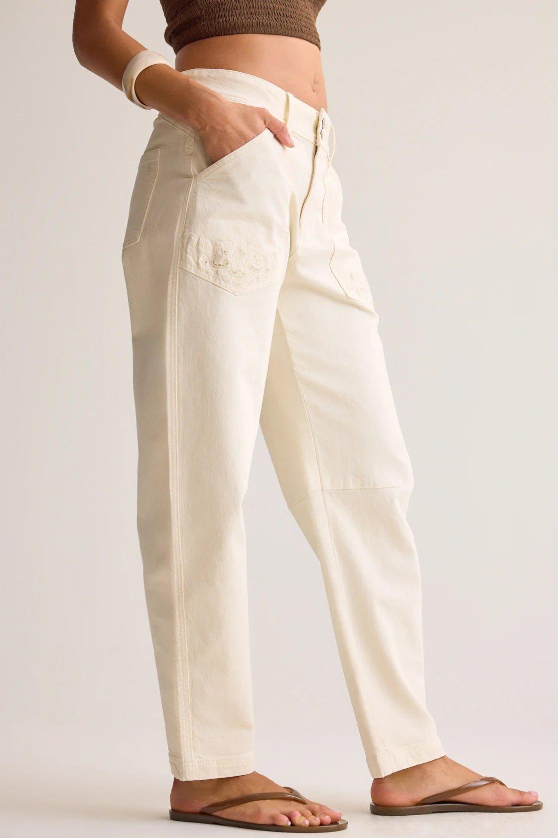 white barrel jeans