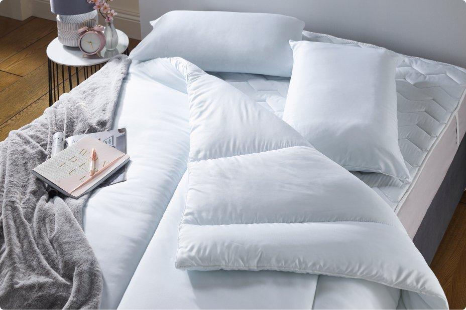 Bedding shop Duvet Sets, Pillows & More