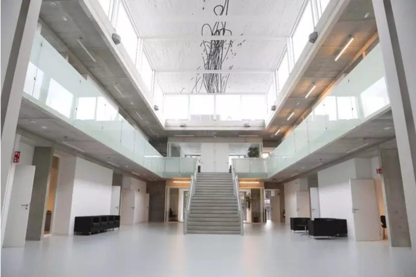 Die Universität Antwerpen wählt Epson Projektoren für neue Auditorien
