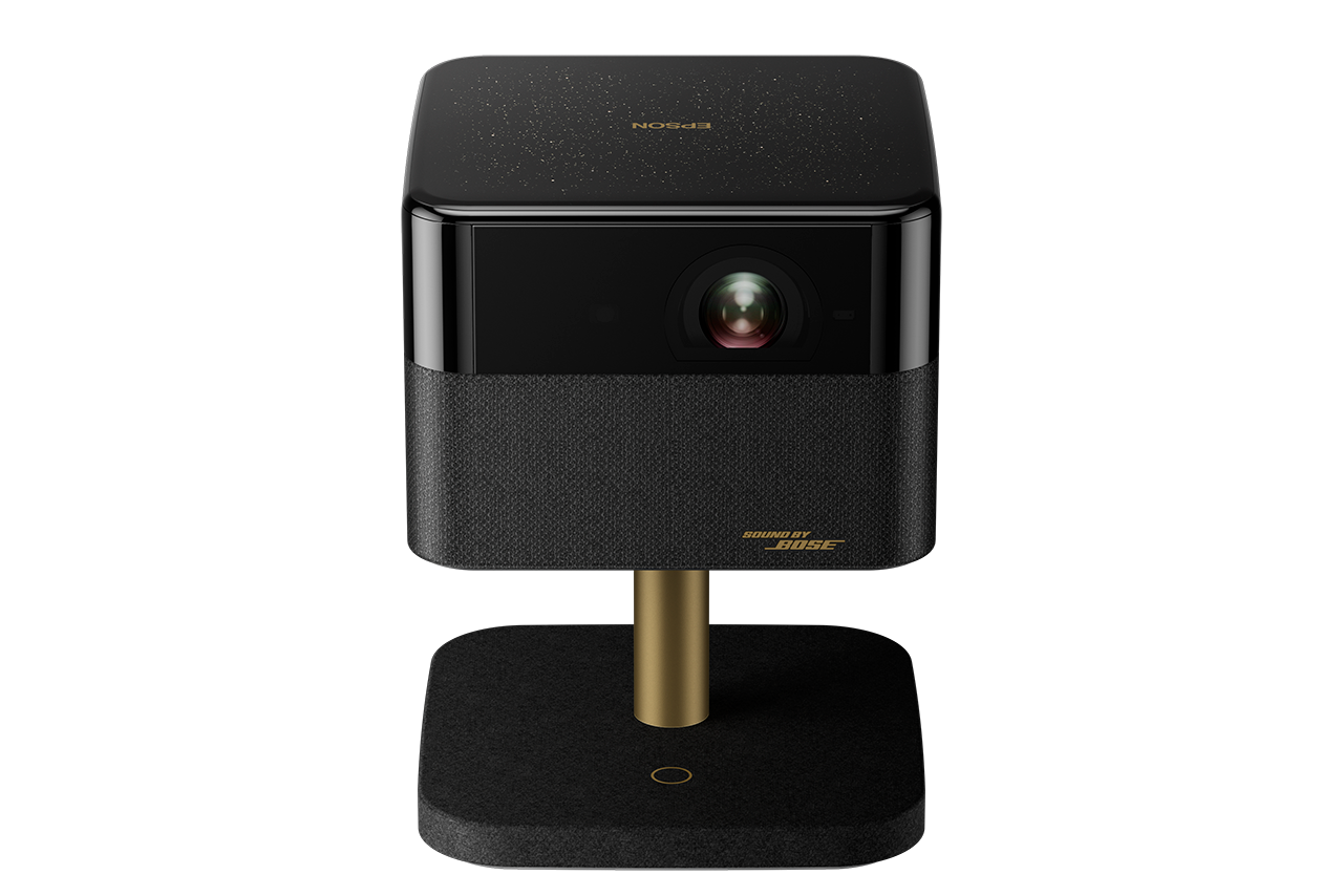 Epson Lifestudio Flex Special Lux Edition - EF-73 Night Black, tragbarer Smart-Projektor, Sound by Bose, Google TV, 4K Pro UHD, mobiles kabelloses Aufladen, Nutzung im Innen- und Außenbereich, 5 Jahre Geräteschutz*