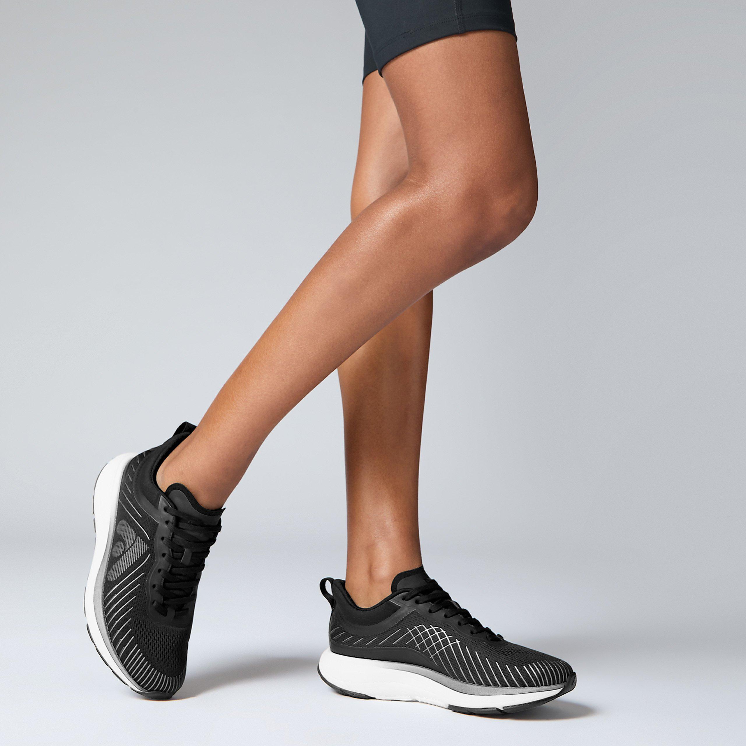 FF Runner Trainers
