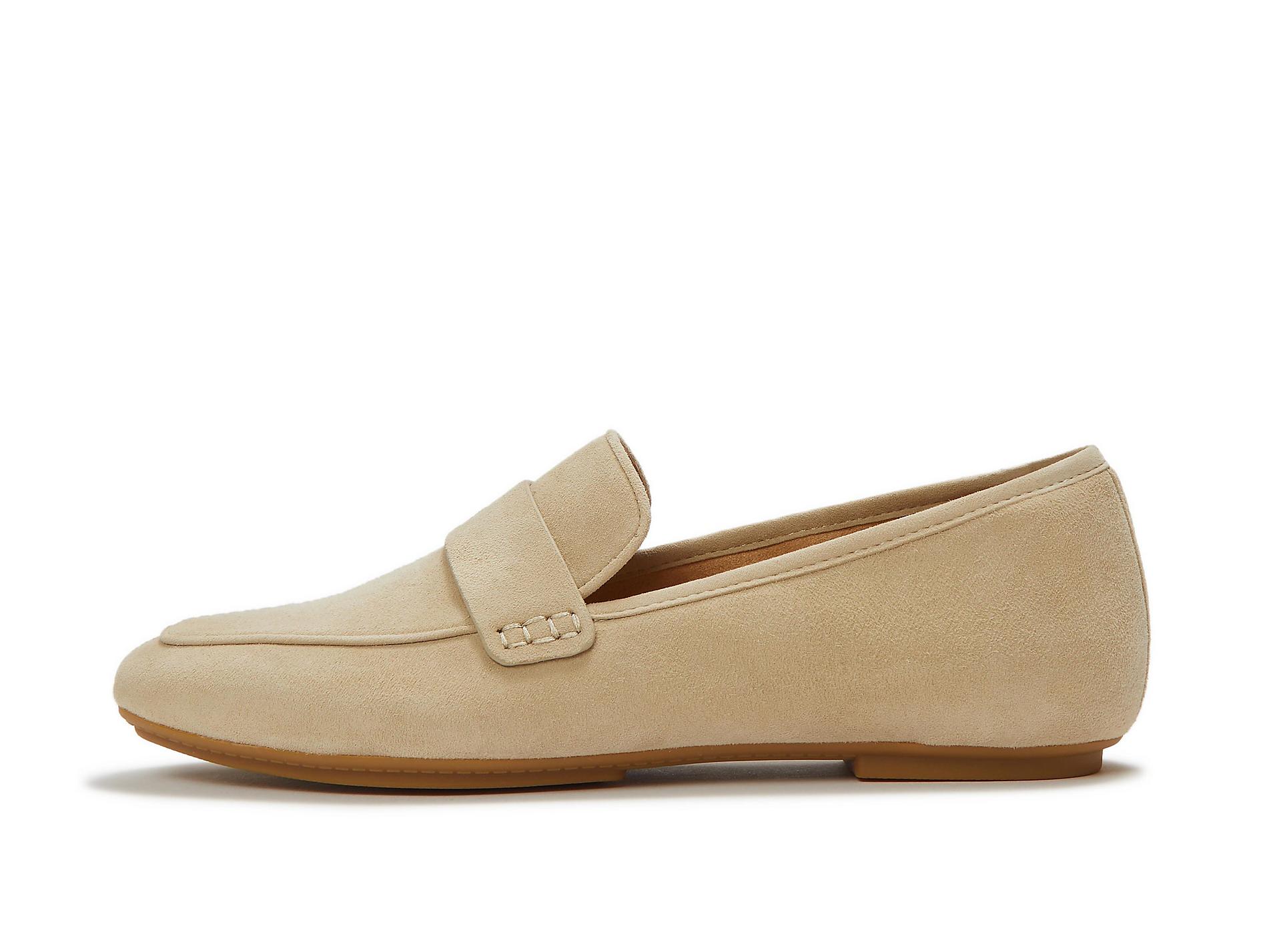 DELICATO Soft Suede Loafers