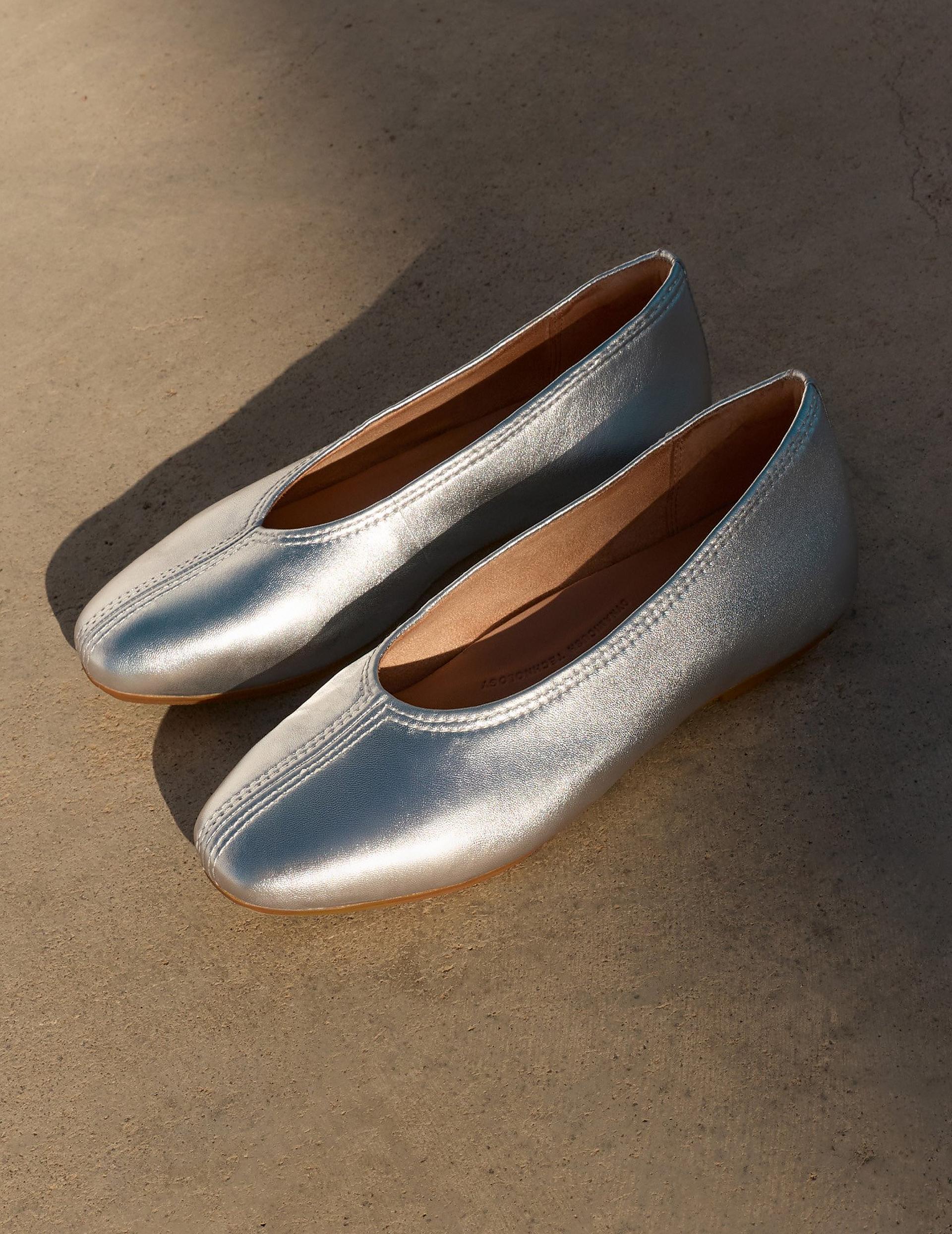 Shop Work Shoes From FitFlop