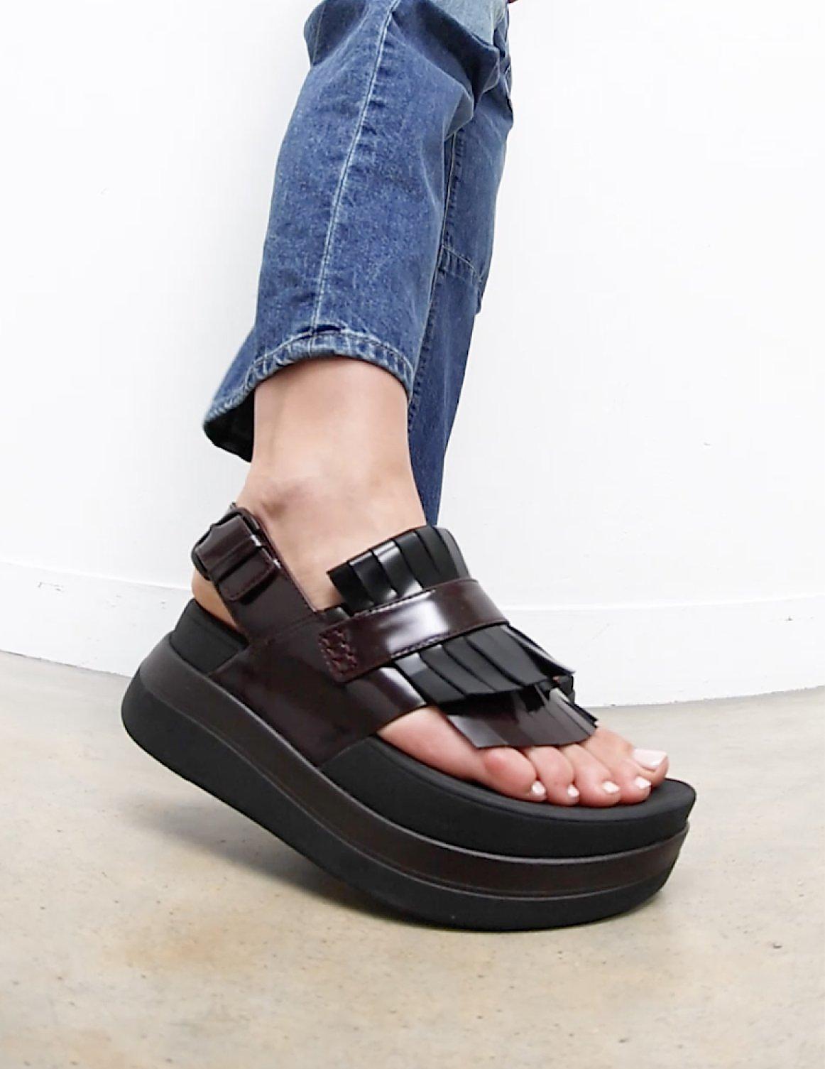 Women's shoes, sandals and trainers designed for comfort and style. Shop the Women's Collection.
