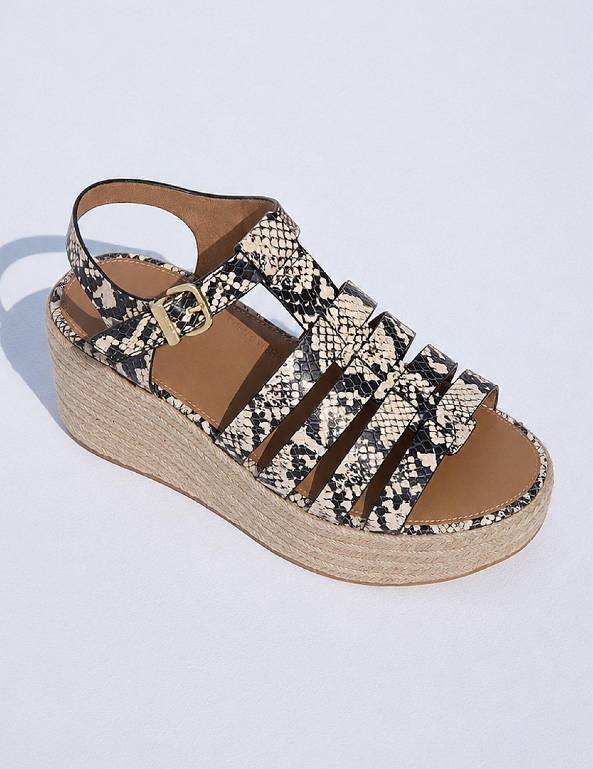 Adjustable shoes and sandals for a personalized fit and lasting comfort. Shop Adjustable Shoes.
