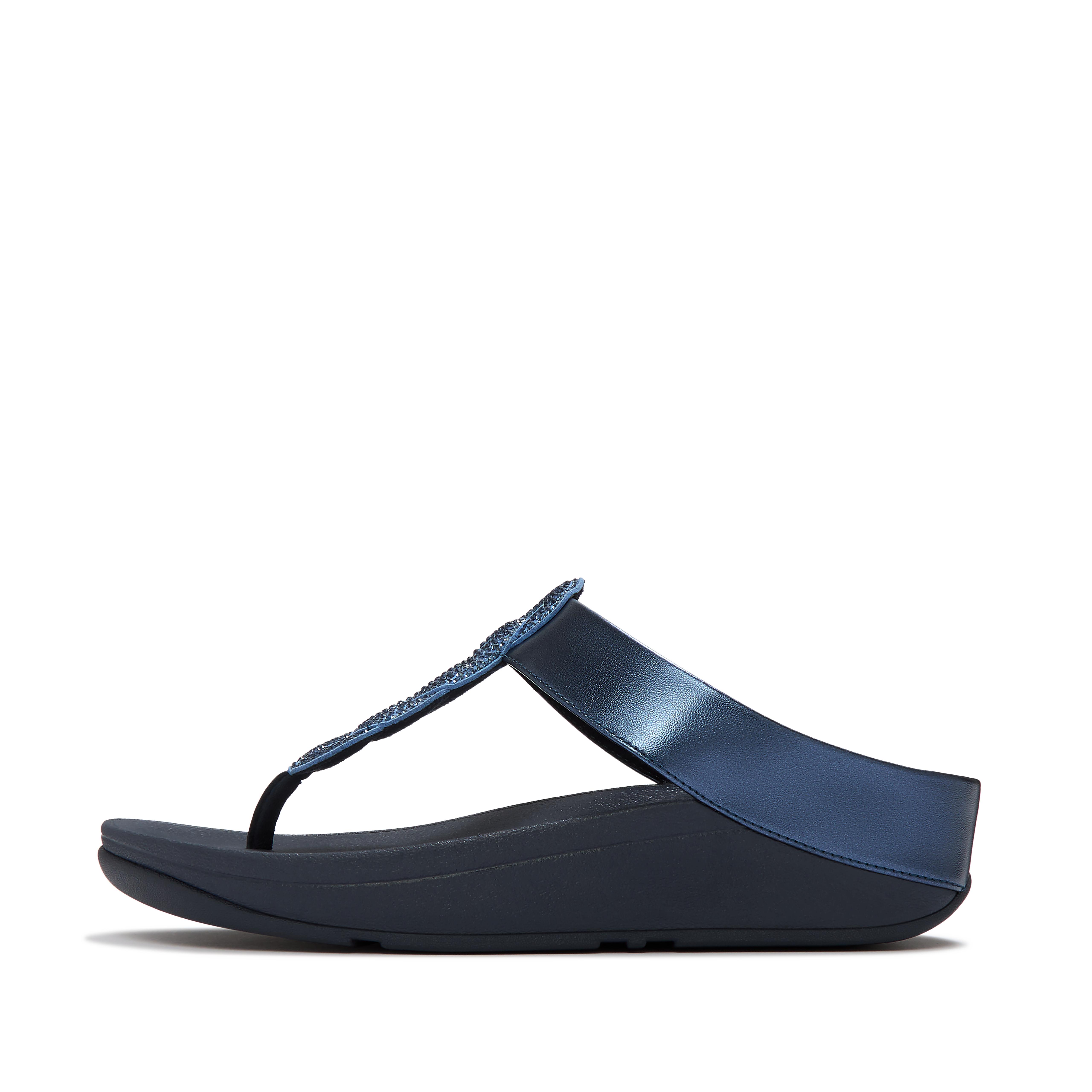 FINO Crystal-Twist Metallic Toe-Post Sandals