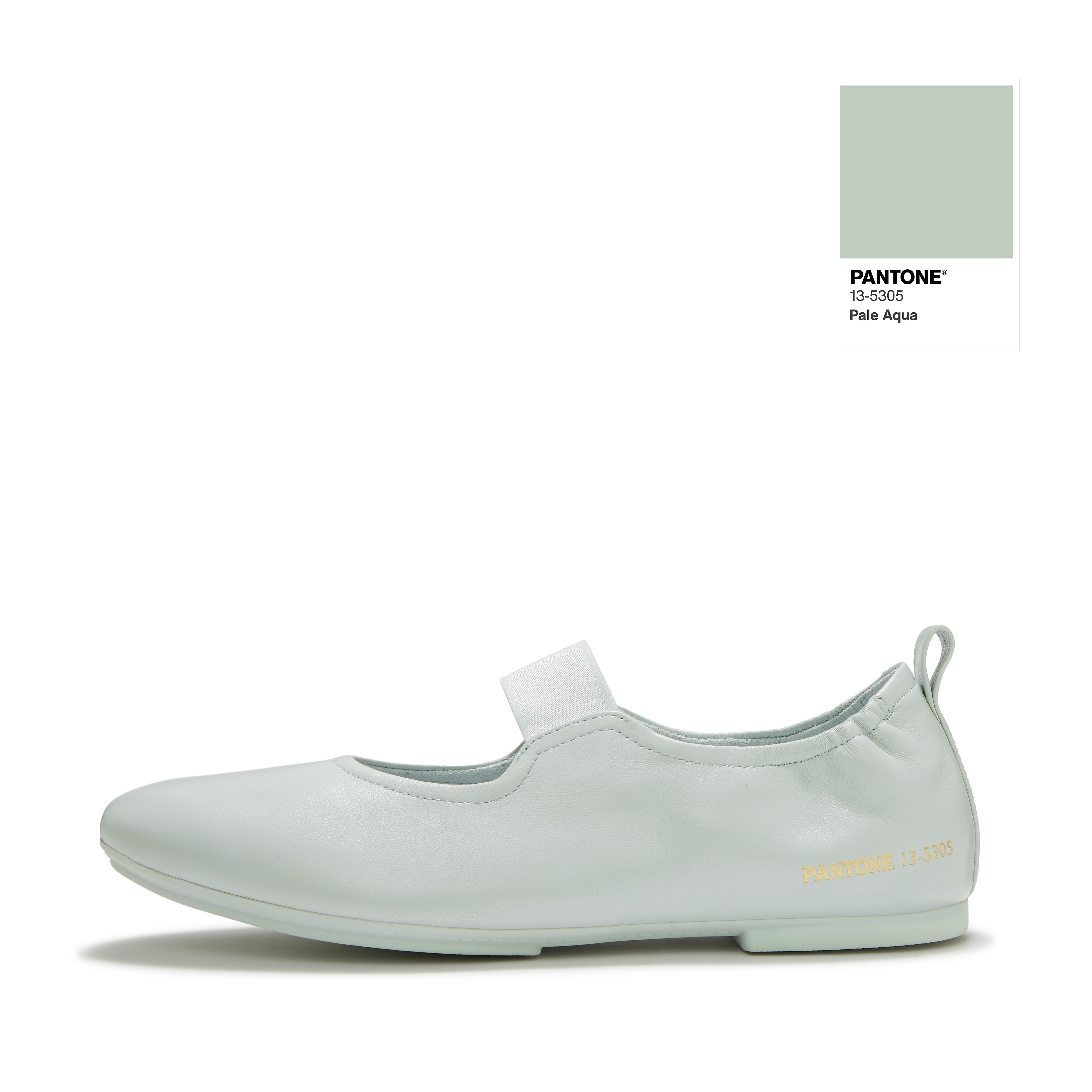DELICATO PANTONE Poise Leather Mary-Janes