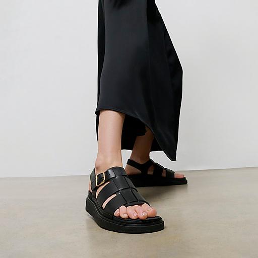【FITFLOP】GEN-FF FISHERMAN SANDALS◆サンダル Amazon.com | FitFlop Women's Gen-FF Leather Fisherman