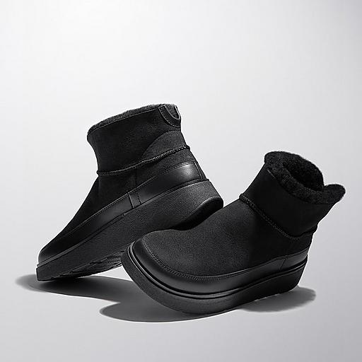 Black fashion sheepskin boots