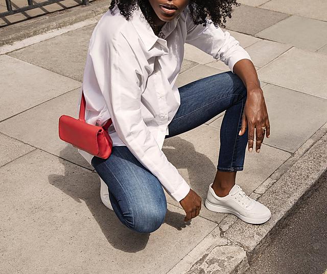 fitflop white leather trainers