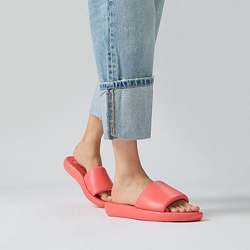Women's Iqushion Leather Slides | FitFlop US Women's Iqushion Leather Slides | FitFlop US