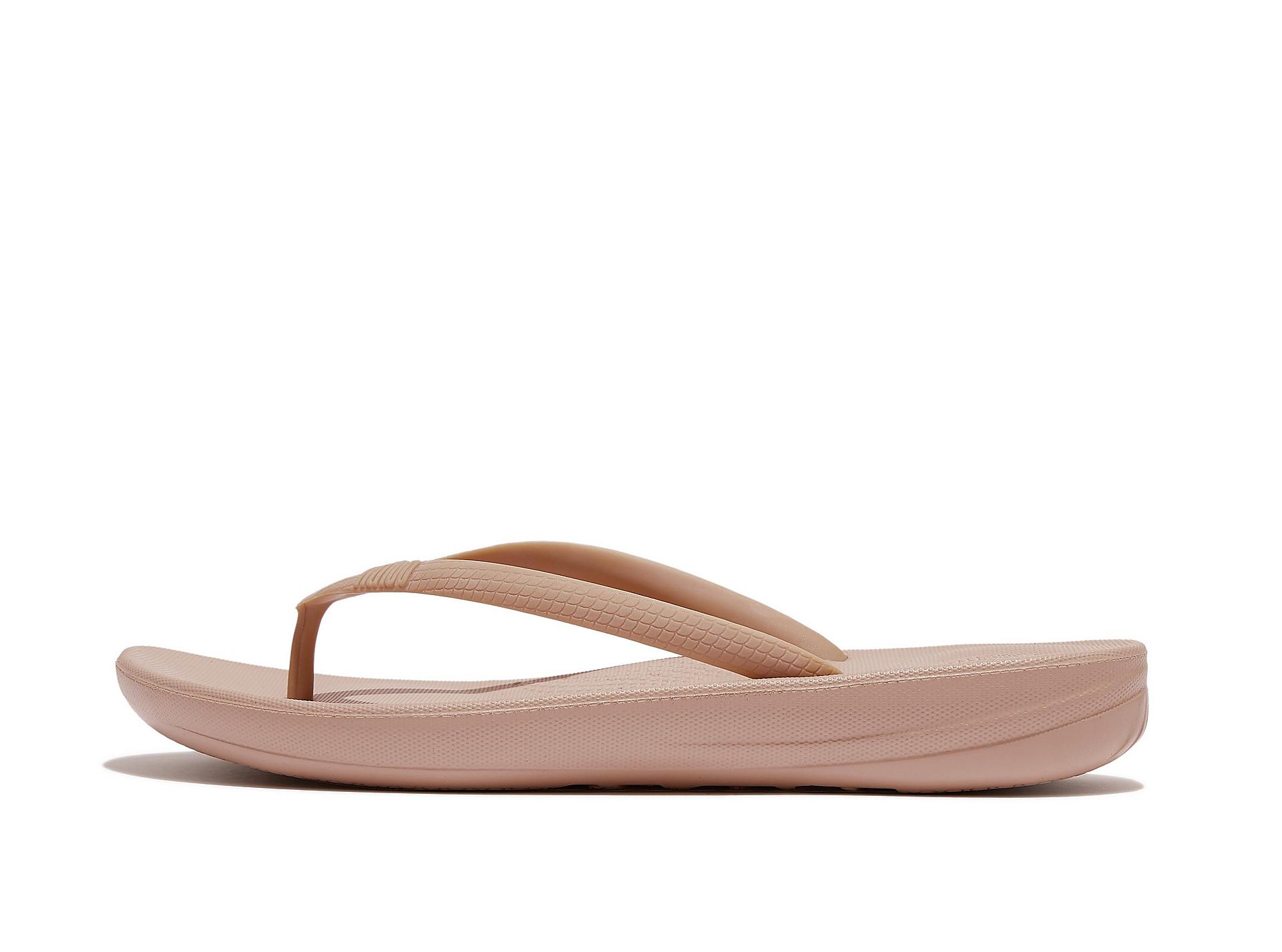 iQUSHION Ergonomic Flip-Flops