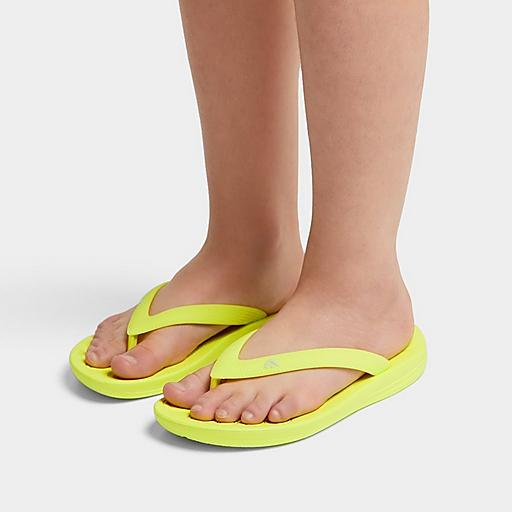 Kid's Iqushion-Kids Rubber Flip-Flops | FitFlop US