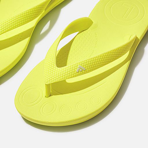 Kid's Iqushion-Kids Rubber Flip-Flops | FitFlop US