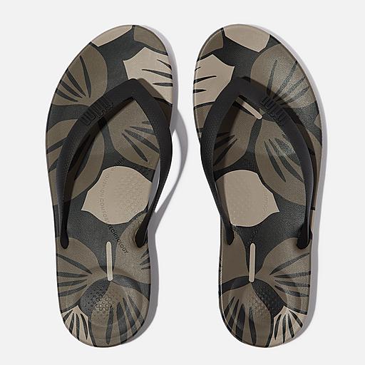 FitFlop IQushion Ergonomic Flip Flops Men 12.5 Grey Timberwolf Beach Sandals NEW Fitflop | Shoes | New Fitflop Iquishion Non Slip Pool Slides  main image 3