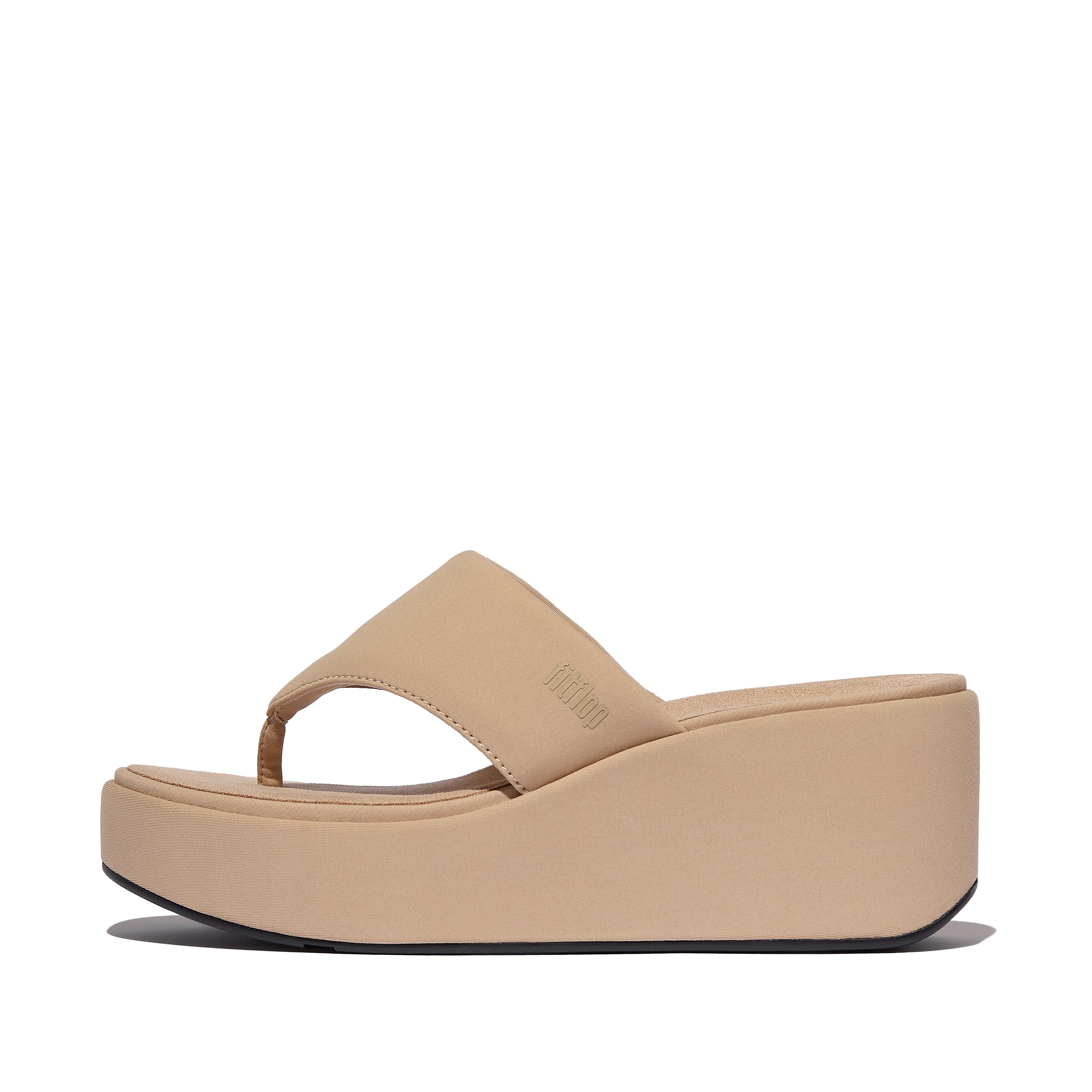 Fit Flop  Platfforms Wedge Toe-Post Sandals Classic Beige Fabric in Women's size 3