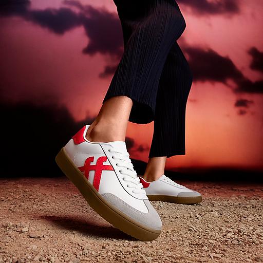 Women's Dash T-Toe Leather Sneakers | FitFlop US