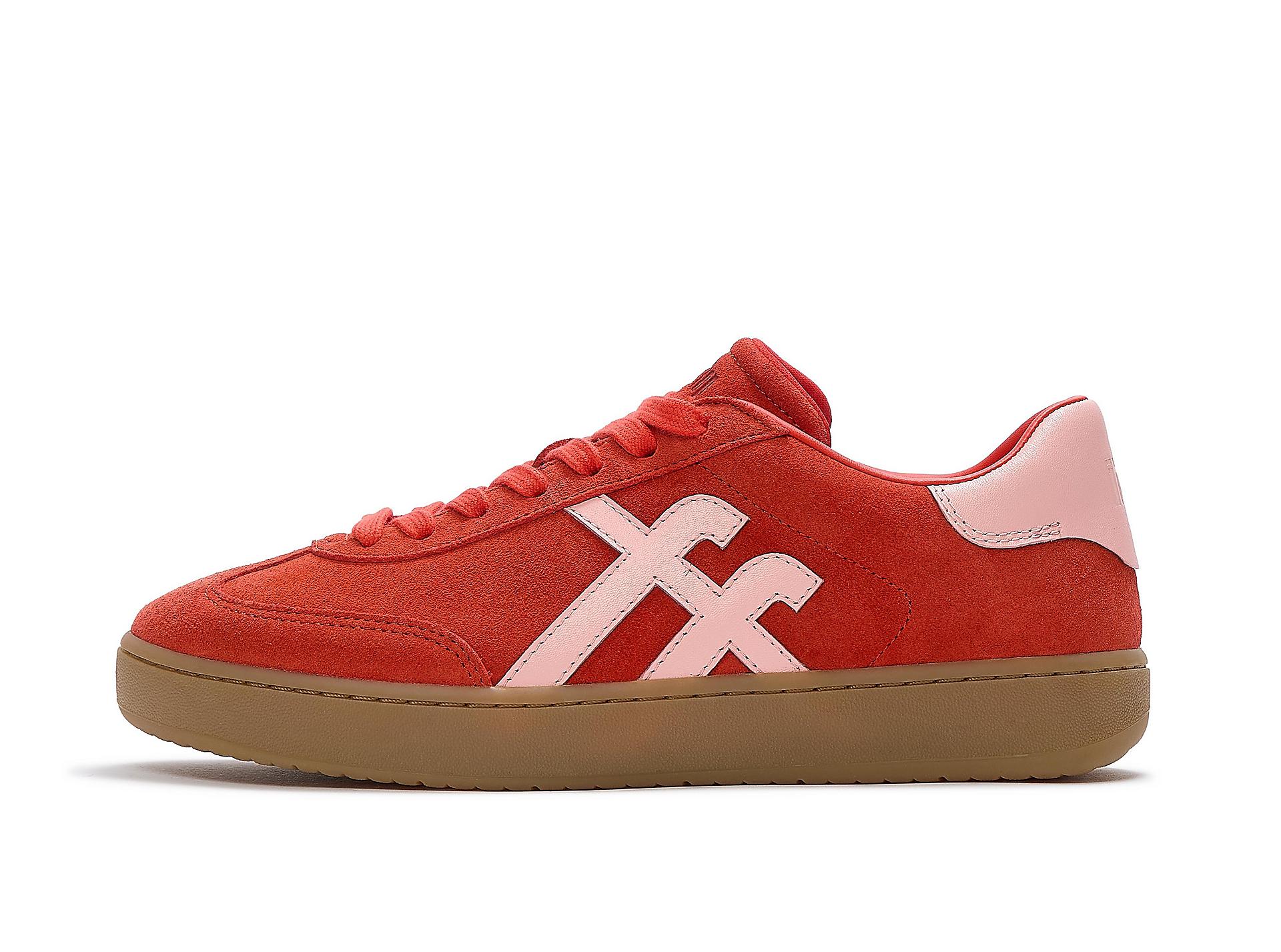 THE DASH T-Toe Suede Trainers