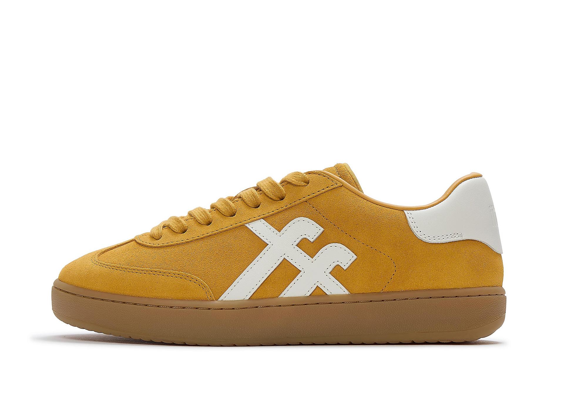 THE DASH T-Toe Suede Trainers