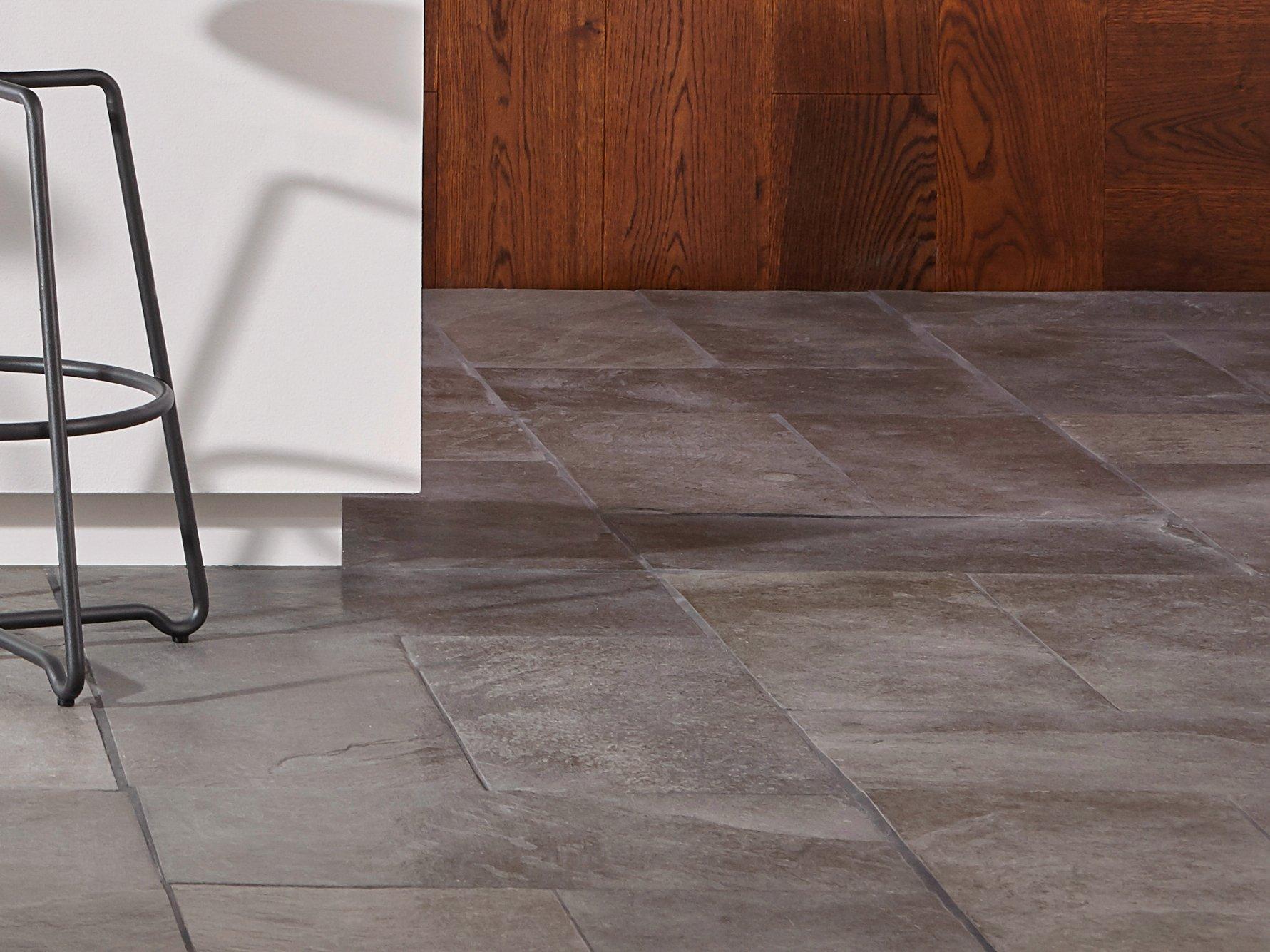 Ashford Gray Brushed Limestone Tile