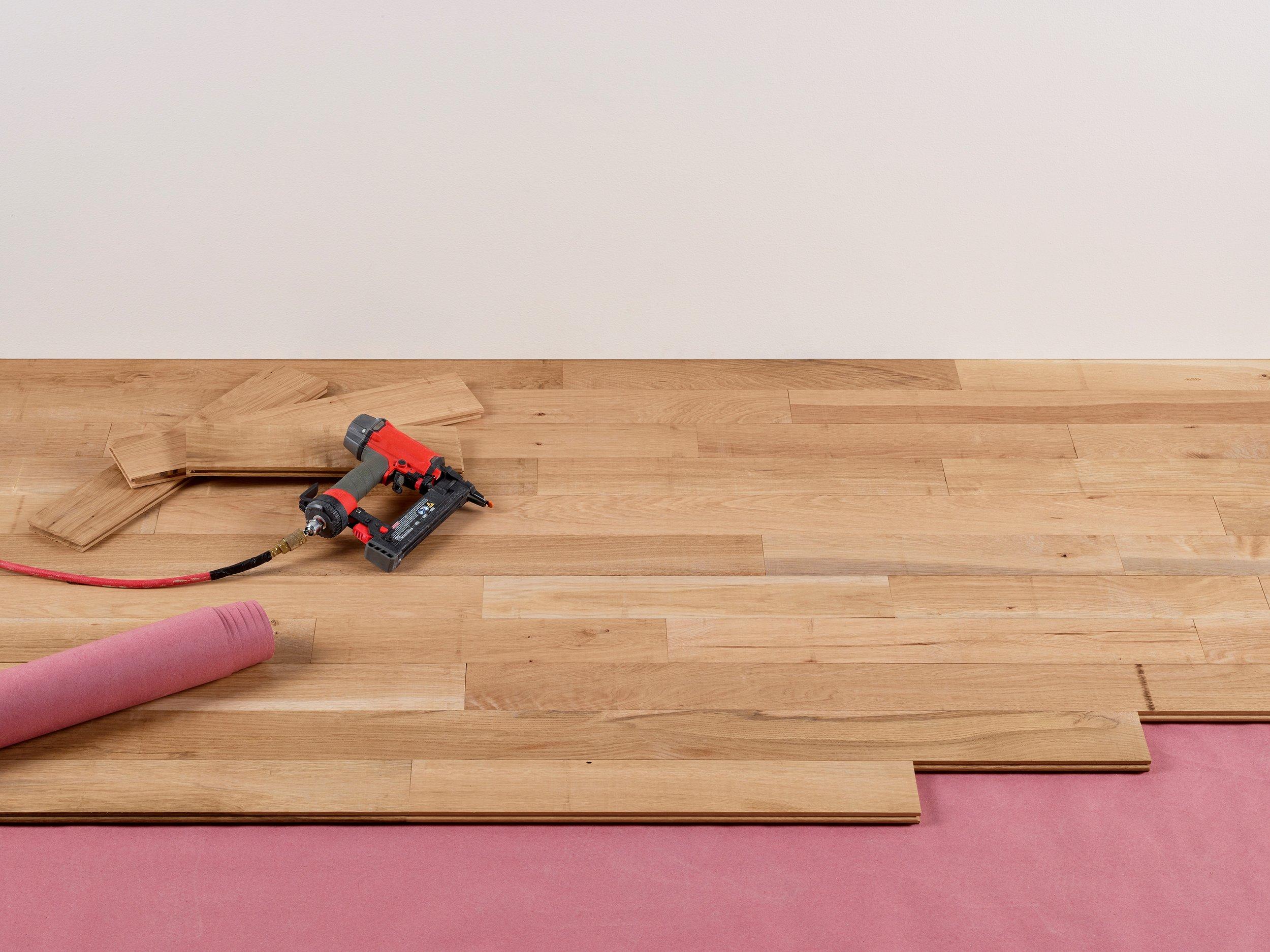 Unfinished White Oak Solid Hardwood 2 Common Grade