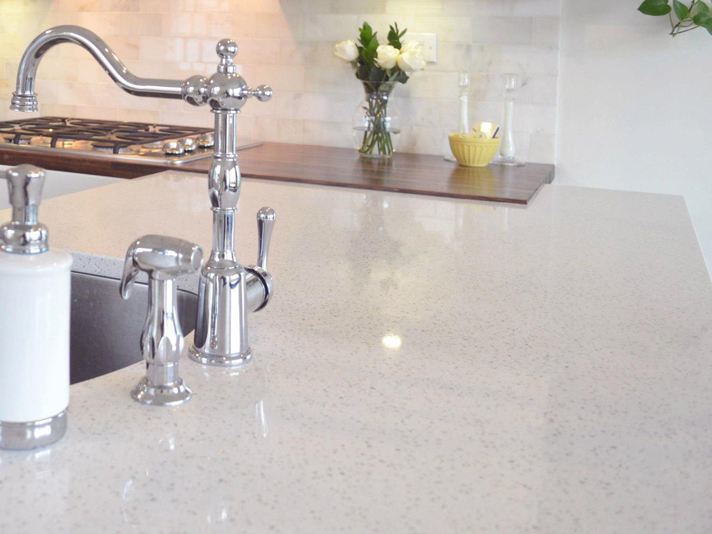 Sample - Silhouette Quartz 3 cm. Custom Countertop