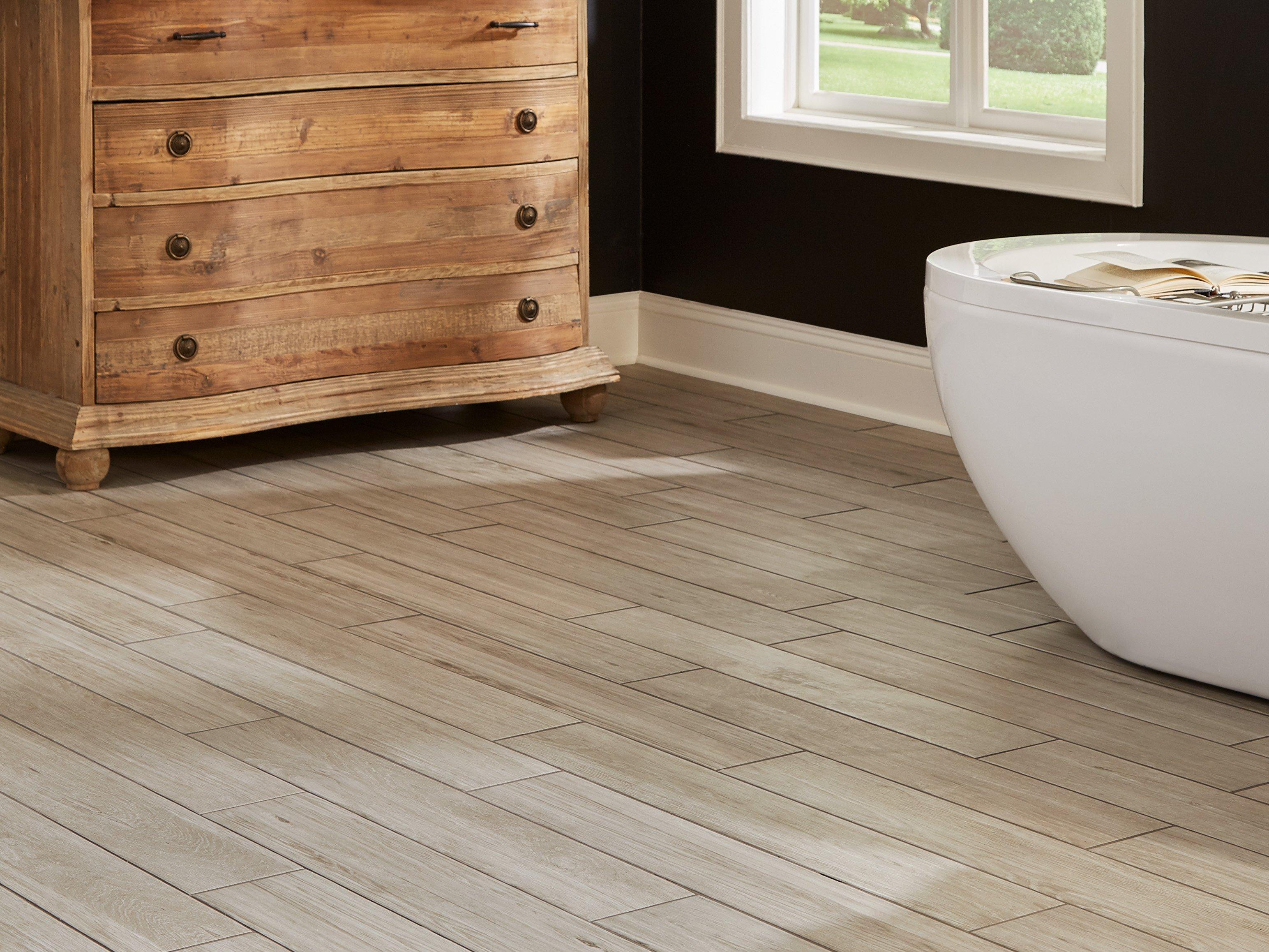Carolina Ash Wood Plank Porcelain Tile