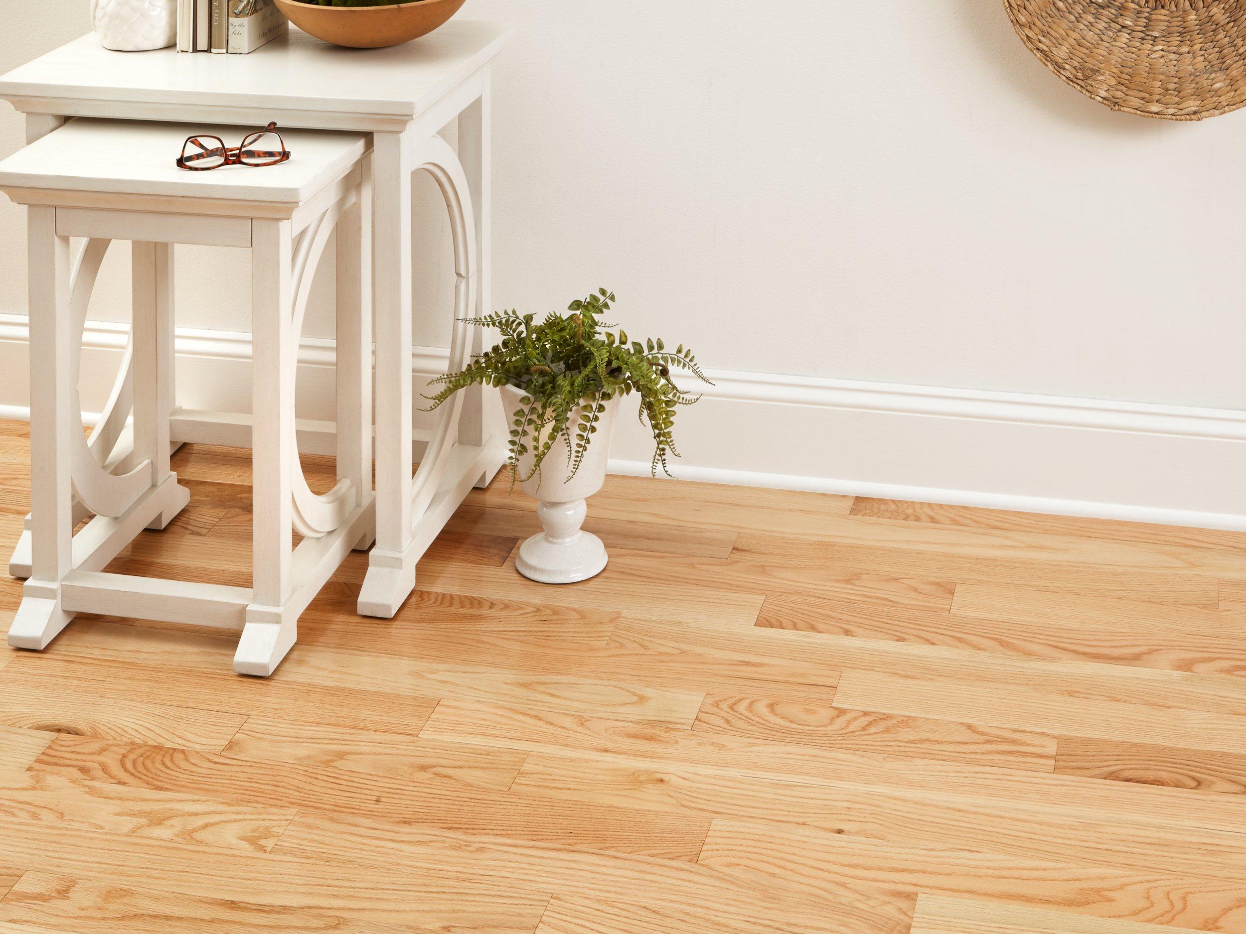 Natural Select Red Oak Smooth Solid Hardwood Floor And Decor   100467117 Context