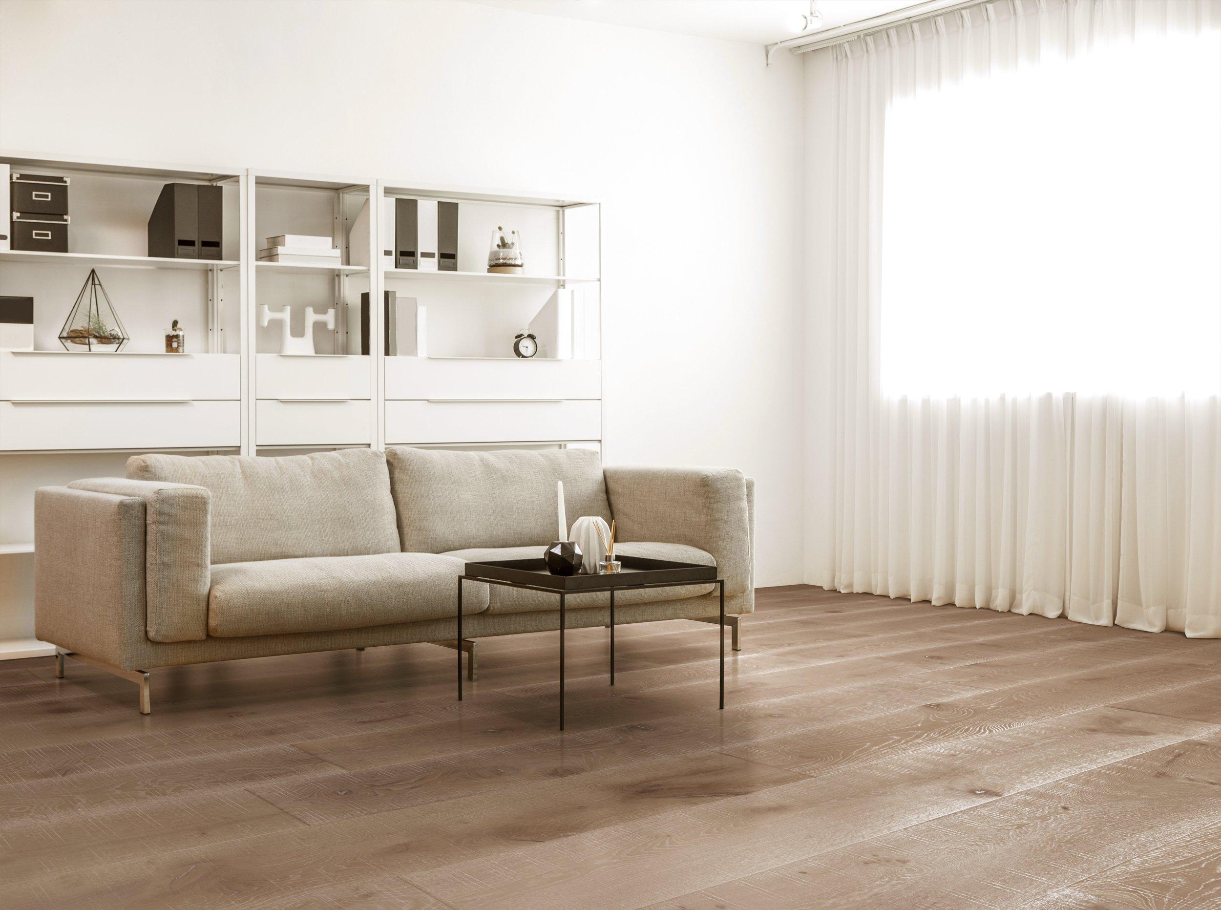 European White Oak Rustic Distressed Engineered Hardwood