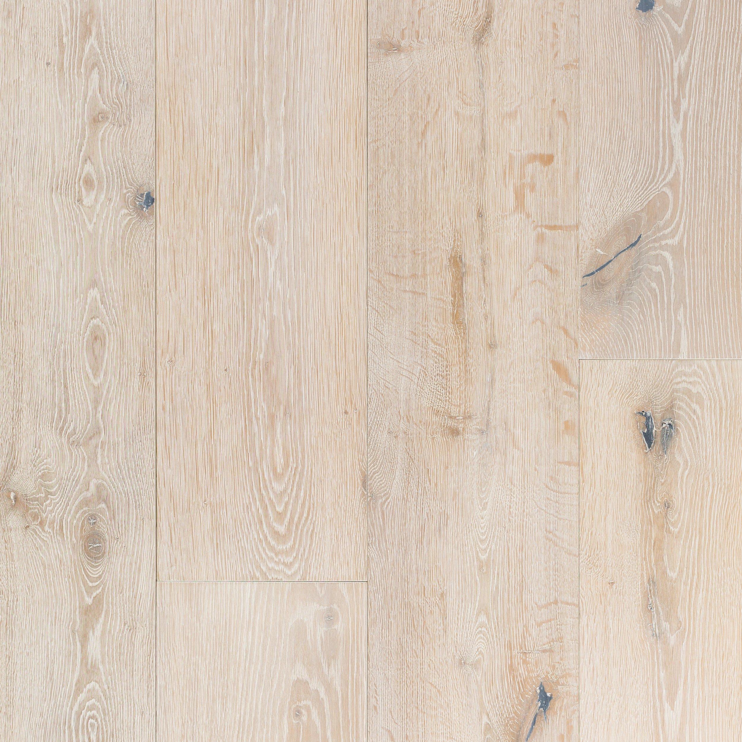 European White Oak Reactive Wire Brushed Engineered Hardwood