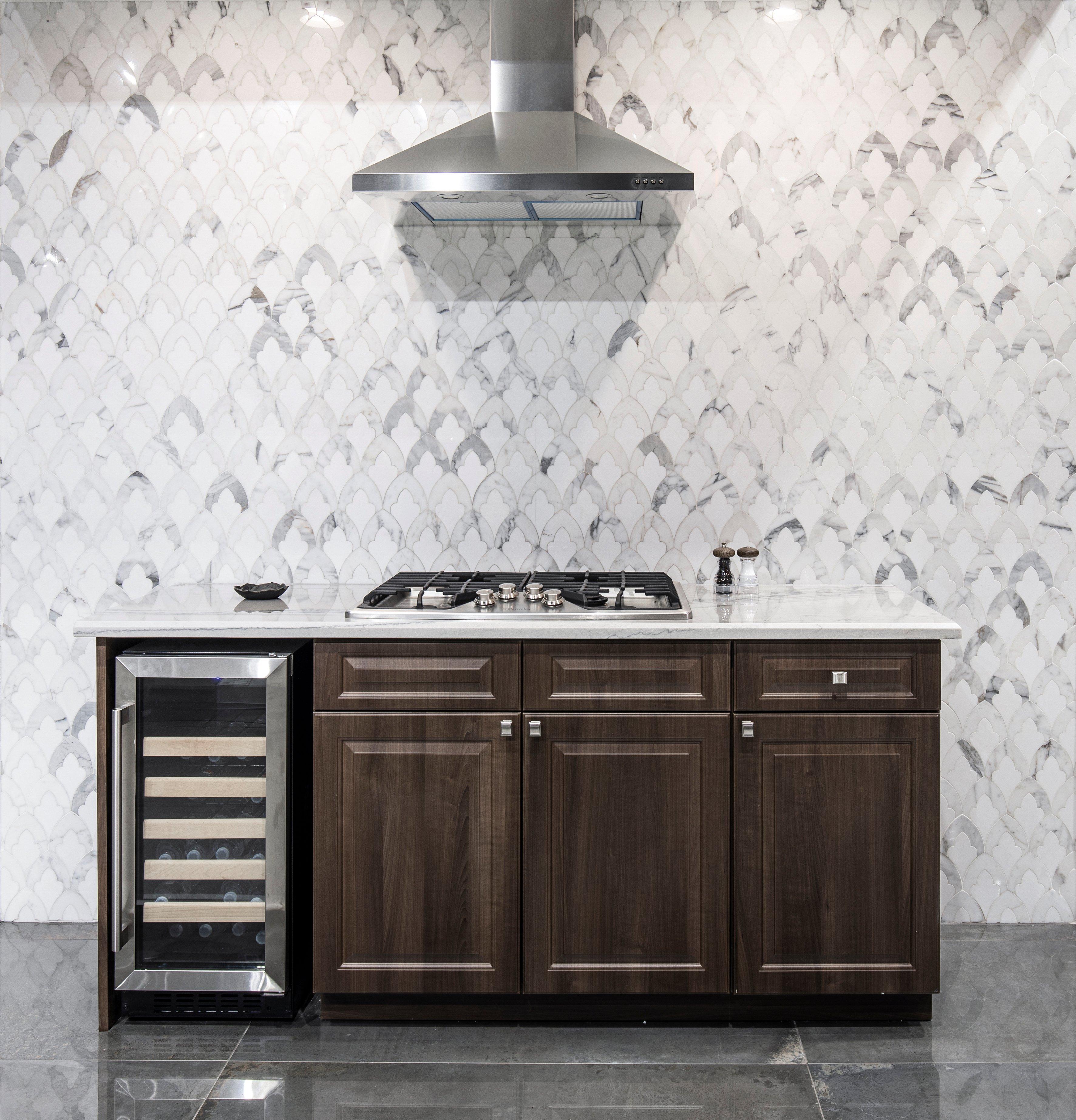 Athena Thassos Calacatta Waterjet Marble Mosaic