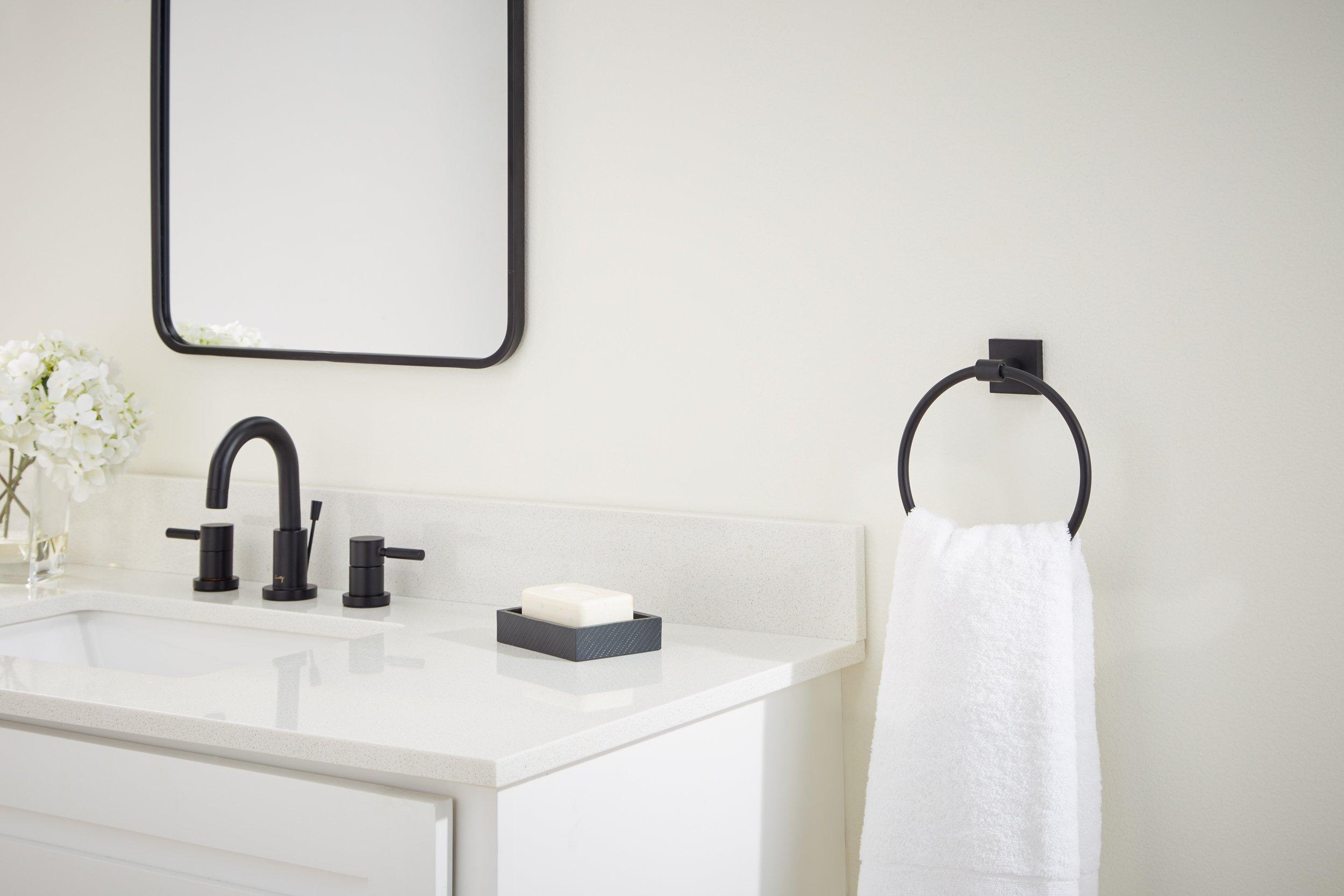 Preston Towel Ring in Matte Black