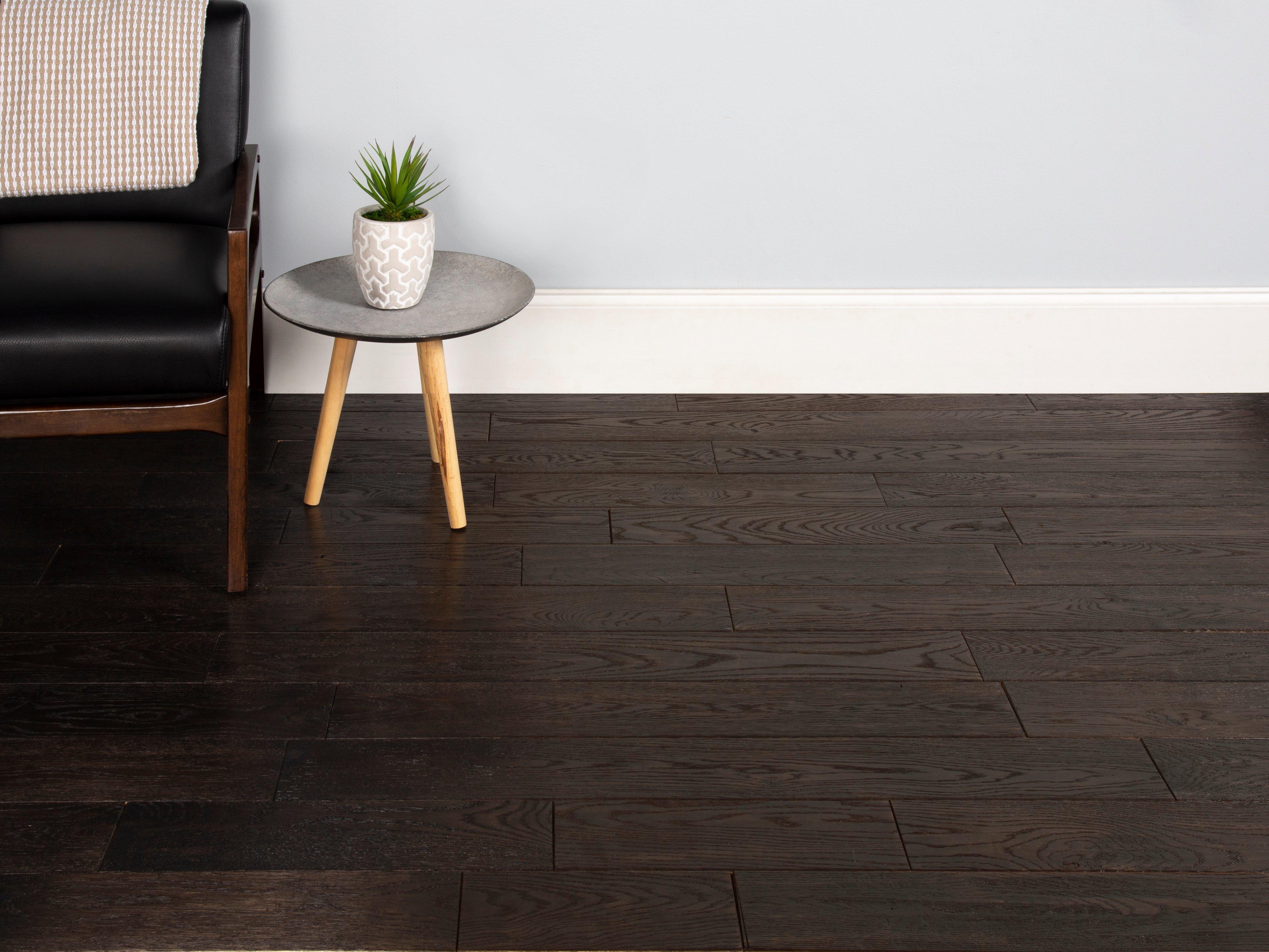 Torrace White Oak Distressed Solid Hardwood