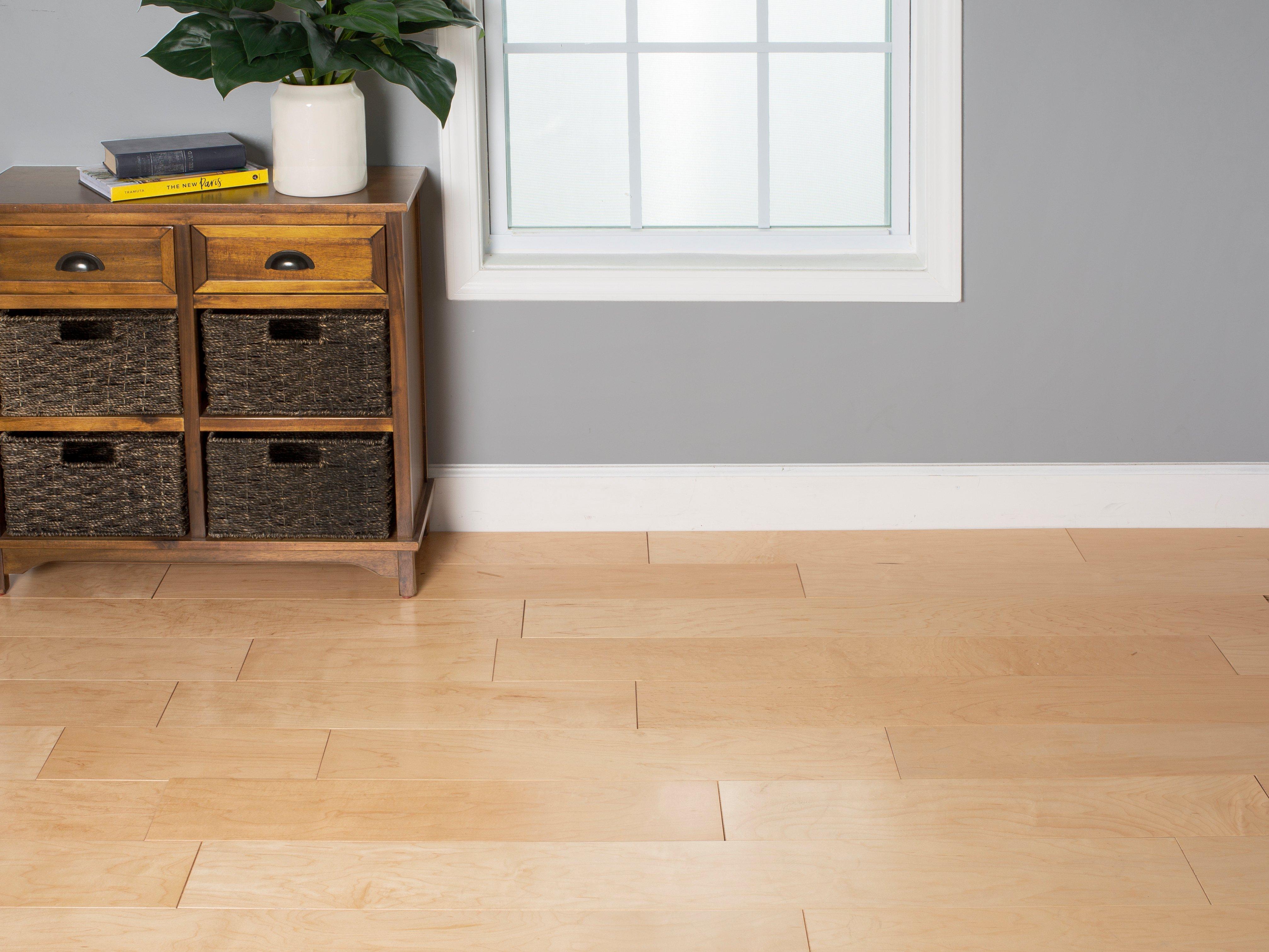 Natural Maple II Smooth Engineered Hardwood