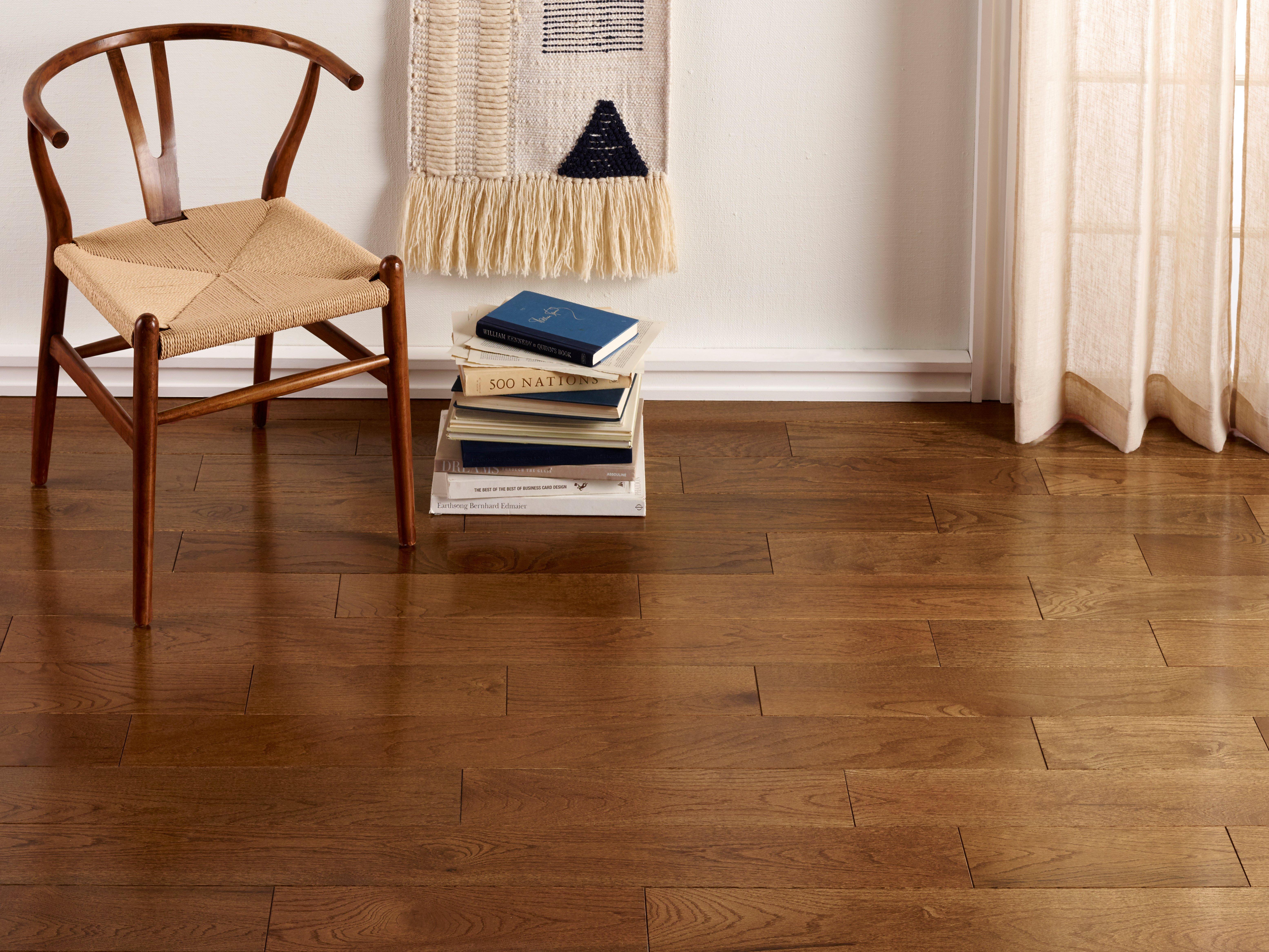 Saddle Red Oak Smooth Solid Hardwood