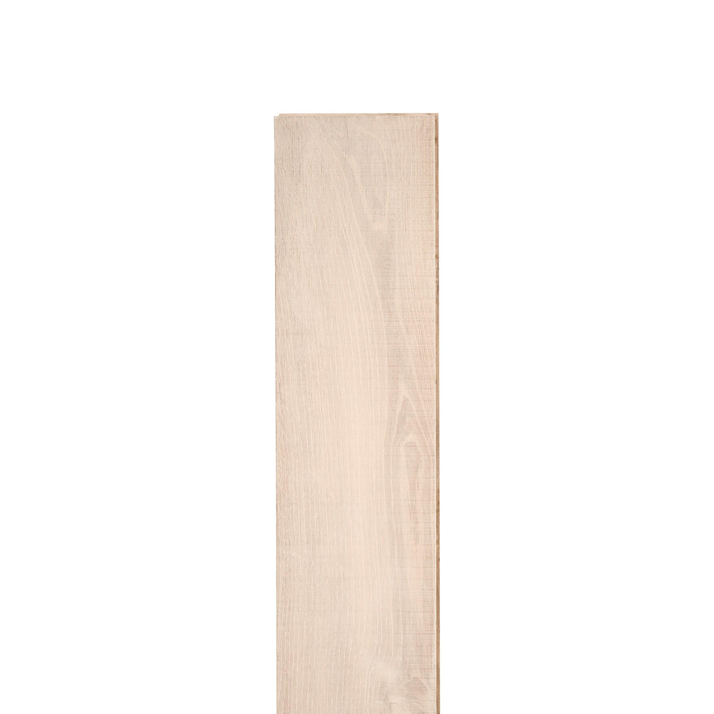 Shallowford White Oak Distressed Engineered Hardwood