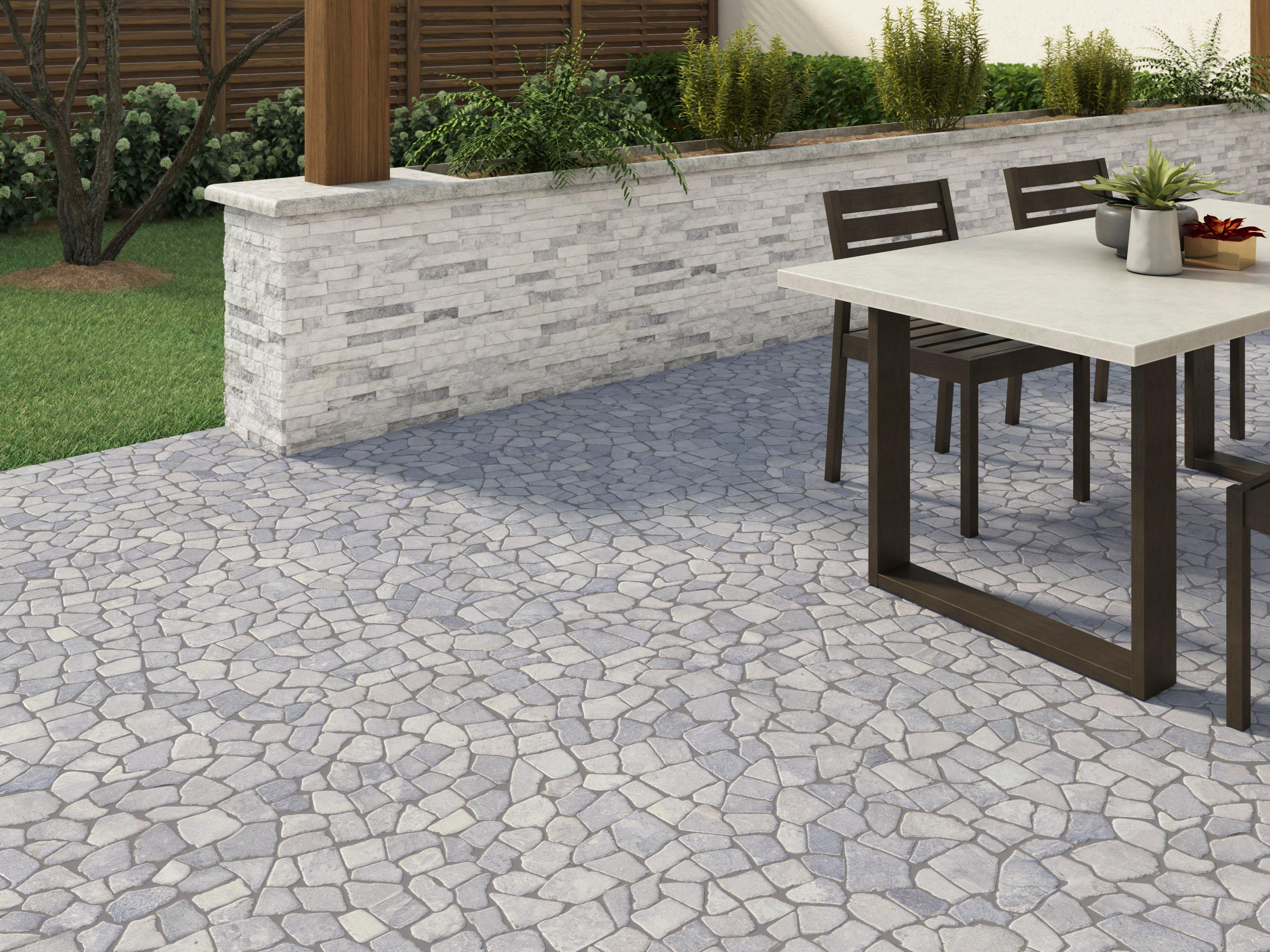 Harbor Gray Splitface Quartzite Panel Ledger